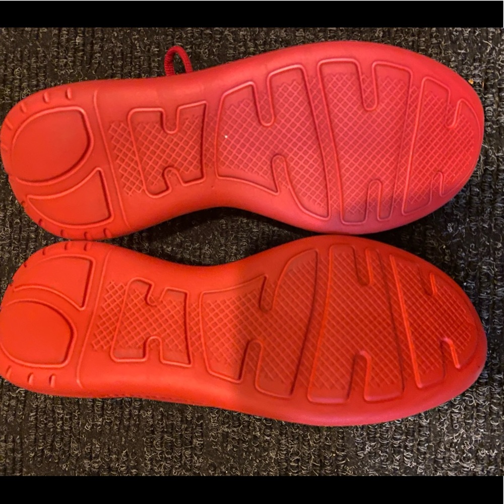 Brand New Shoes - Picture 3 of 6